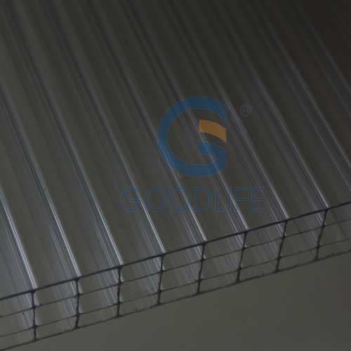 Close-up photo showing the internal structure of a single GOODLIFE four-wall polycarbonate sheet.
